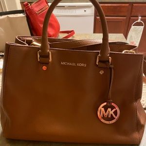 MK medium size purse